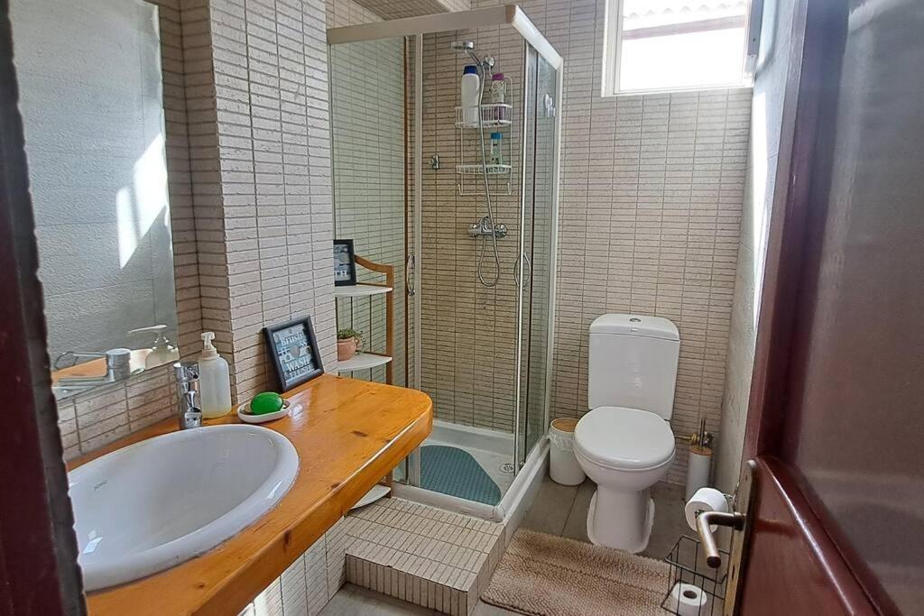 Mendes Family Homestay - B&B In The Heart Of Praia Zewnętrze zdjęcie
